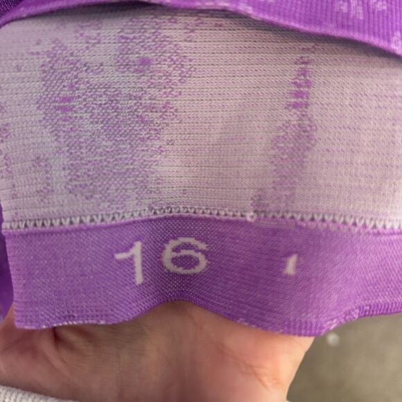 Lululemon Swiftly Tech Short Sleeve Shirt 2.0 Sz 16 - Picture 6 of 6